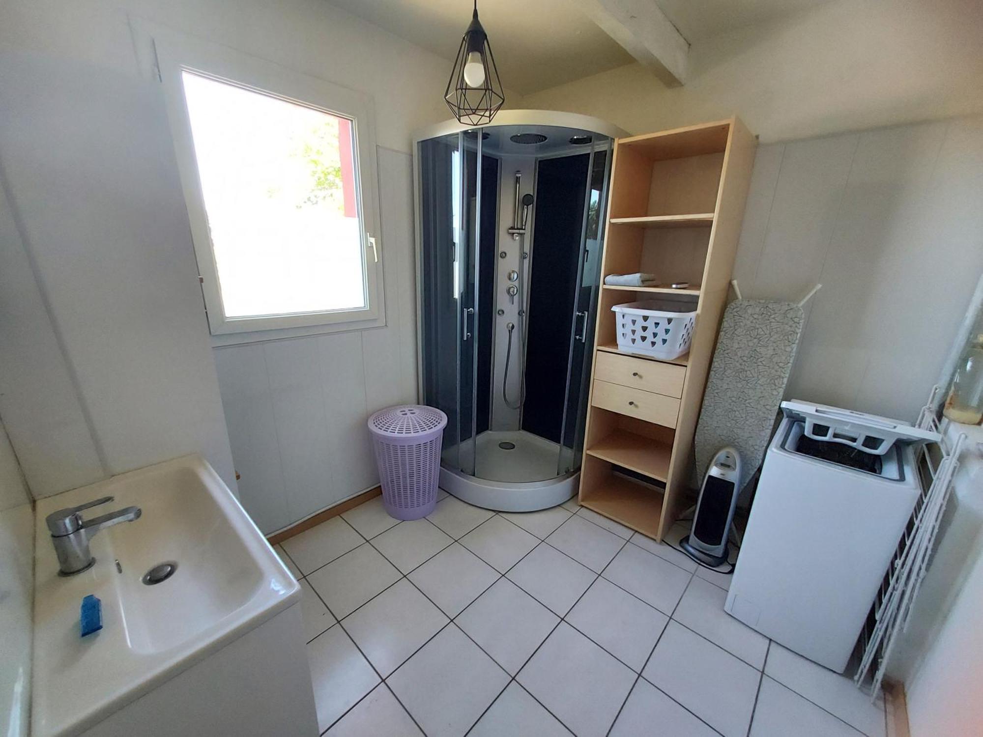 Le Barcares Logement Climatise Pour 6 Personnes, Draps Et Serviettes Non Fournis Air-Conditioned Accommodation For 6 People, Sheets And Towels Not Provided Alojamiento Con Aire Acondicionado Para 6 Personas, Sabanas Y Toallas No Incluidas Exterior foto